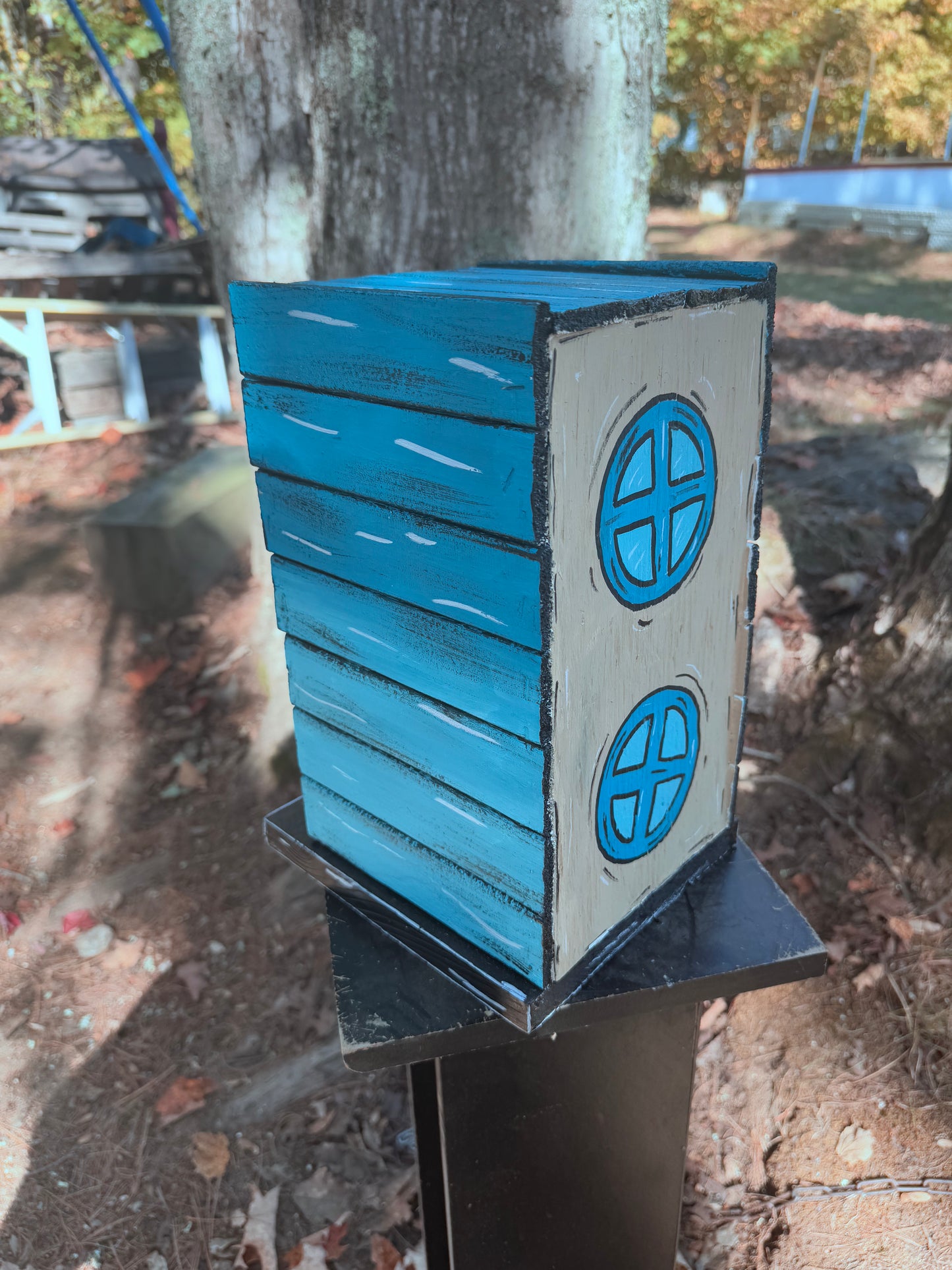 * beach condo birdhouse