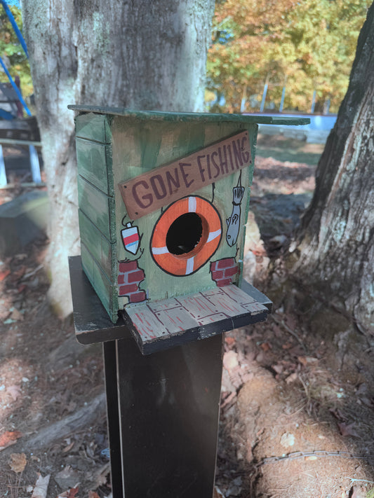 * gone fishing birdhouse