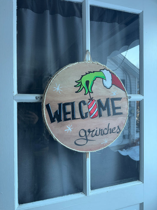 15” wood door hanger grinches